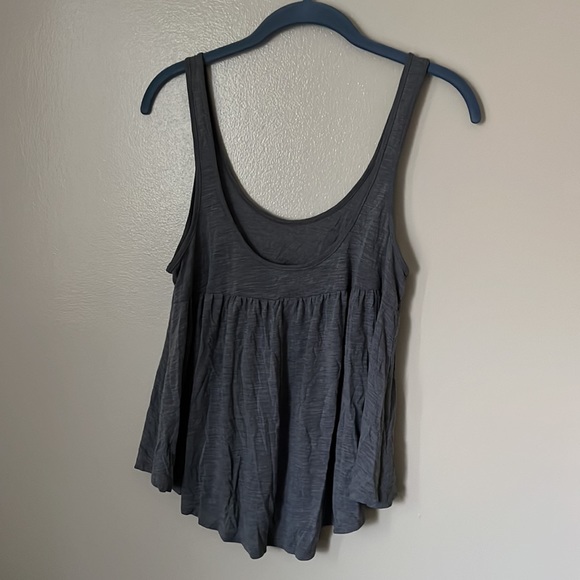 American Eagle Gray Swing Tank - Picture 2 of 3